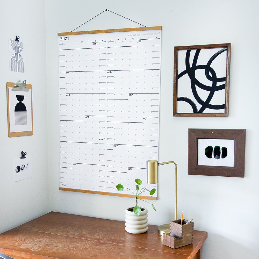 Wood Calendar Hanger (Hanger Only) – NeuYear.net